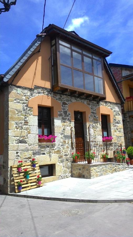 Albergue De Peregrinos Compostela 몰리나세카 외부 사진