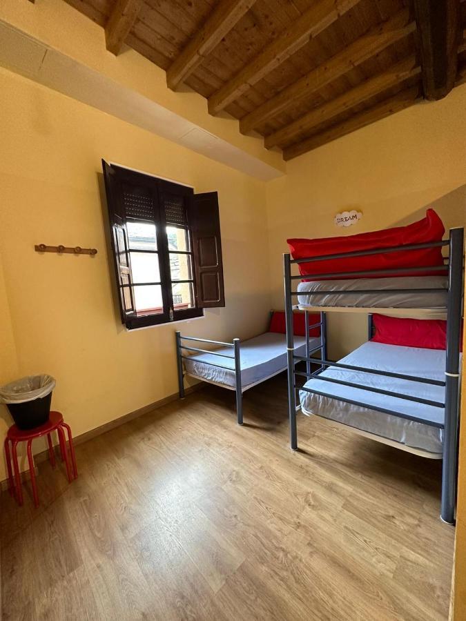 Albergue De Peregrinos Compostela 몰리나세카 외부 사진